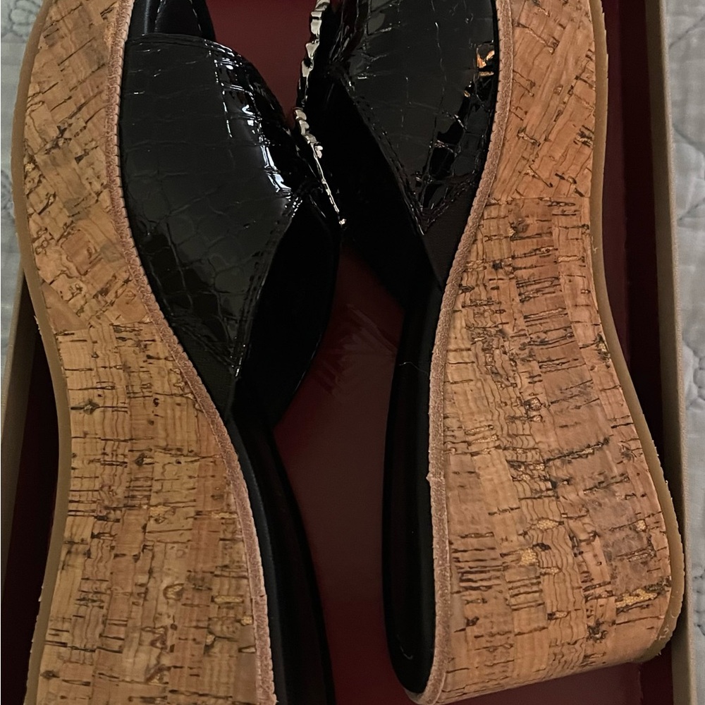 Donald J. Pliner Black Patent Wedge Slide with Silver Buckle SIZE 8 NIB - Picture 7 of 8